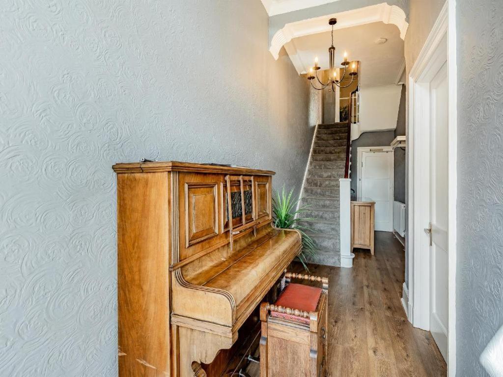 Вилла Victoria House Саутпорт Экстерьер фото